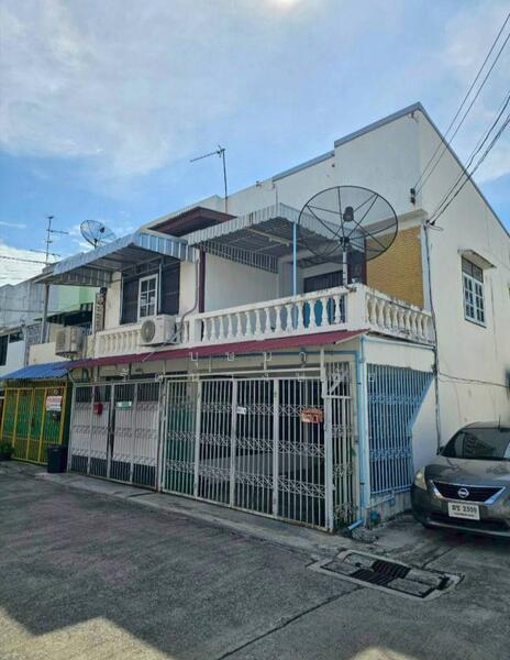 ทำเลอ่อนนุช 48 ให้เช่าทาวน์เฮ้าส์ 2 ชั้น บ้านพร้อมอยู่ เฟอร์ครบ ทำเลดี เลี้ยงสัตว์ได้, Bangkok, อ่อนนุช, Suan Luang, Suan Luang, Bangkok, 2 Bedrooms, 120 sqm, Townhouse For Rent, by บุษบา รัตนวงษ์ชัย, 60029504 - DDproperty.com