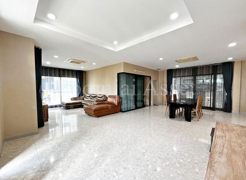 Grand Bangkok Boulevard Sathorn-Kanlapaphruek, Bangkok, Kanlapaphruek Road, Bang Khae, Bang Khae, Bangkok, 4 Bedrooms, 348 sqm, Single Detached House For Sale, by ณัฏฐ์อาณา บรรยงกะเสนา ณ อยุธยา, 60029539 - DDproperty.com