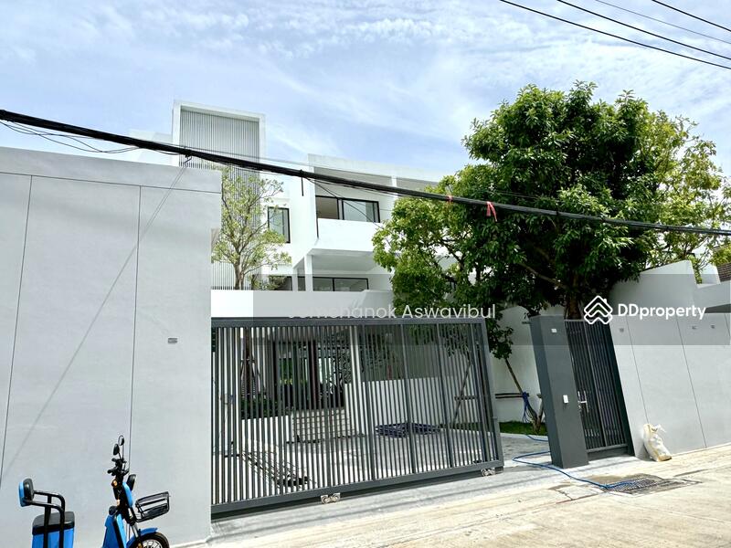 ให้เช่า - House for rent Ramkhamhaeng soi 9, กรุงเทพ