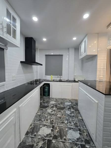 พาร์คเวย์ ชาเล่ต์ รามคำแหง, Bangkok, 1 รามคำแหง, Min Buri, Min Buri, Bangkok, 3 Bedrooms, 250 sqm, Single Detached House For Sale, by รัตนฉัตร์ ชยานันท์สิริภัค, 60029839 - DDproperty.com