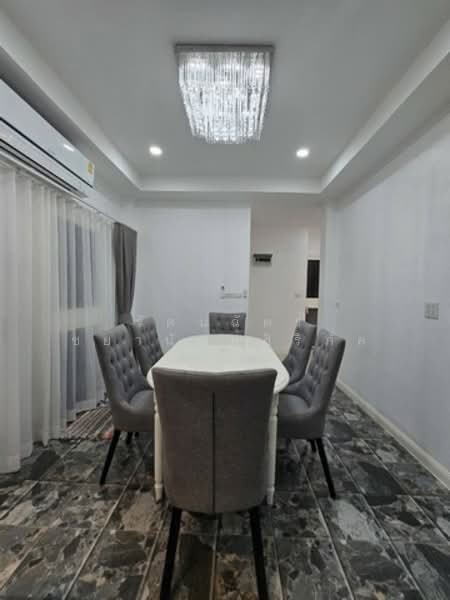 พาร์คเวย์ ชาเล่ต์ รามคำแหง, Bangkok, 1 รามคำแหง, Min Buri, Min Buri, Bangkok, 3 Bedrooms, 250 sqm, Single Detached House For Sale, by รัตนฉัตร์ ชยานันท์สิริภัค, 60029839 - DDproperty.com