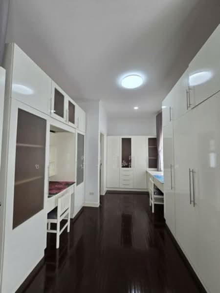 พาร์คเวย์ ชาเล่ต์ รามคำแหง, Bangkok, 1 รามคำแหง, Min Buri, Min Buri, Bangkok, 3 Bedrooms, 250 sqm, Single Detached House For Sale, by รัตนฉัตร์ ชยานันท์สิริภัค, 60029839 - DDproperty.com