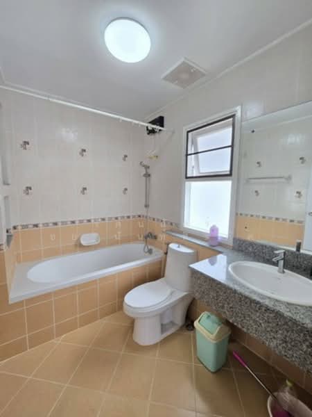 พาร์คเวย์ ชาเล่ต์ รามคำแหง, Bangkok, 1 รามคำแหง, Min Buri, Min Buri, Bangkok, 3 Bedrooms, 250 sqm, Single Detached House For Sale, by รัตนฉัตร์ ชยานันท์สิริภัค, 60029839 - DDproperty.com