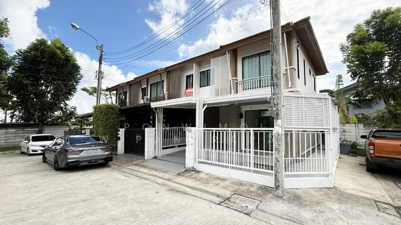 Pruksa Ville 57 Pattanakarn, Bangkok, Soi Pattanakarn 38, Suan Luang, Bangkok, 3 Bedrooms, 120 sqm, Townhouse For Sale, by Ponwimol Wipanarapai, 60030117 - DDproperty.com