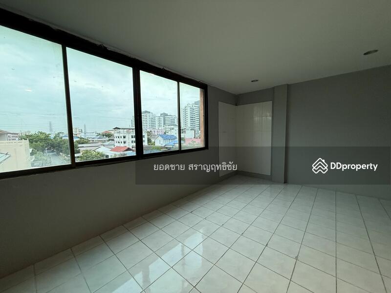 For Rent - For Rent: Office Building on Corner Lot Behind Bon Marché Market, Bangkok – 49,500 THB/Month, Bangkok