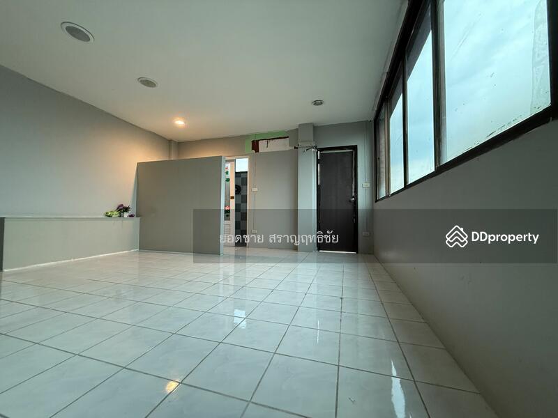 For Rent - For Rent: Office Building on Corner Lot Behind Bon Marché Market, Bangkok – 49,500 THB/Month, Bangkok