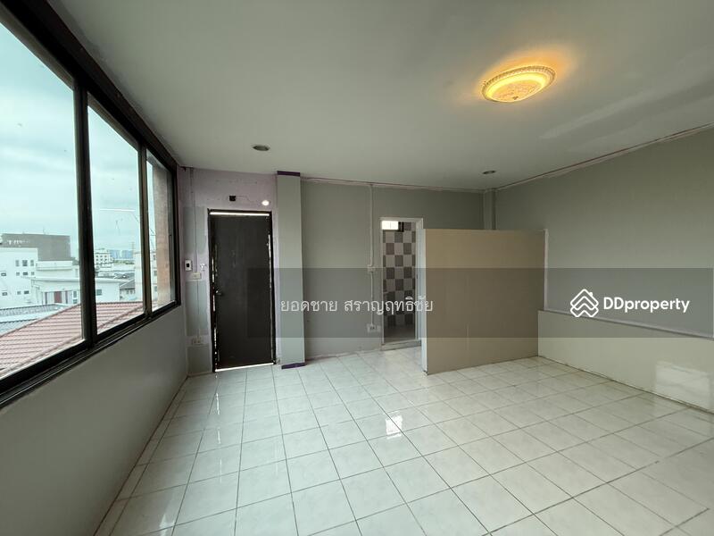 For Rent - For Rent: Office Building on Corner Lot Behind Bon Marché Market, Bangkok – 49,500 THB/Month, Bangkok