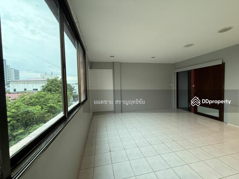 For Rent - For Rent: Office Building on Corner Lot Behind Bon Marché Market, Bangkok – 49,500 THB/Month, Bangkok