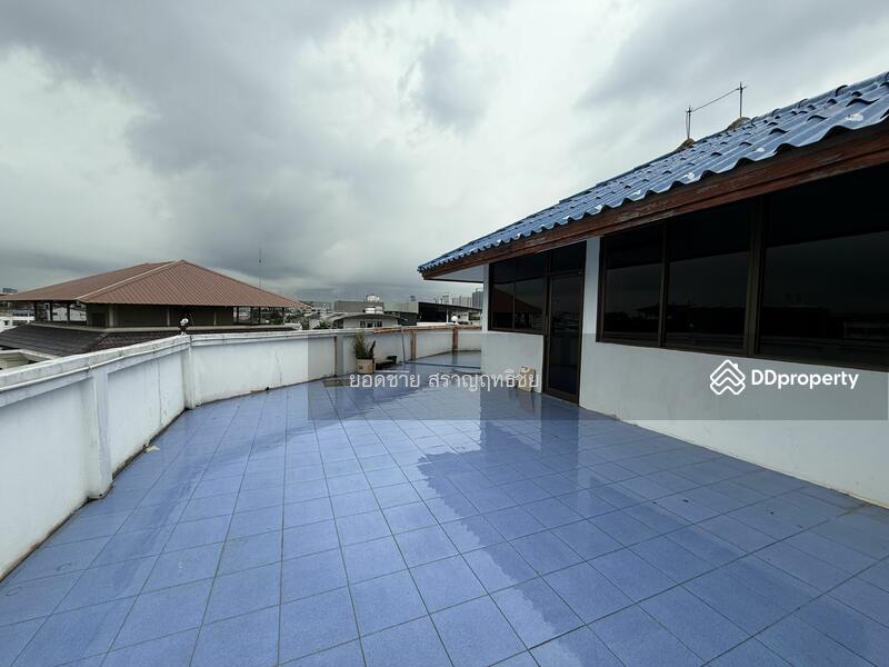 For Rent - For Rent: Office Building on Corner Lot Behind Bon Marché Market, Bangkok – 49,500 THB/Month, Bangkok