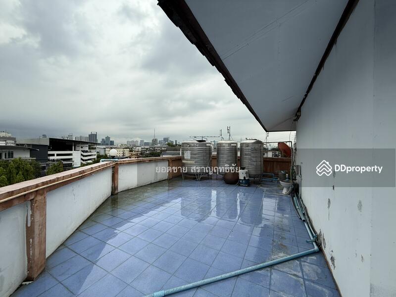 For Rent - For Rent: Office Building on Corner Lot Behind Bon Marché Market, Bangkok – 49,500 THB/Month, Bangkok