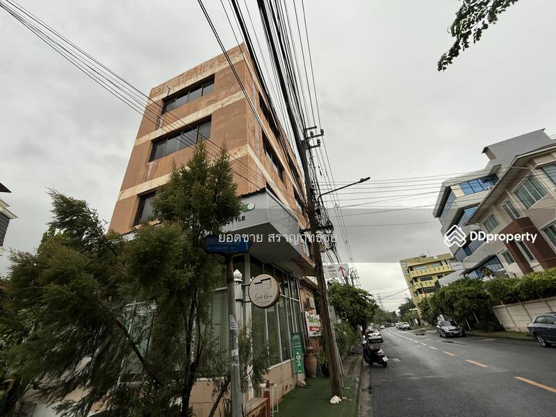For Rent - For Rent: Office Building on Corner Lot Behind Bon Marché Market, Bangkok – 49,500 THB/Month, Bangkok
