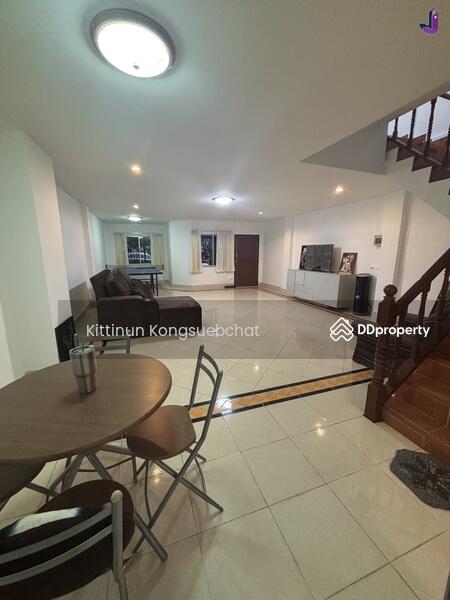 For Sale - Hometown Sriracha, Chon Buri