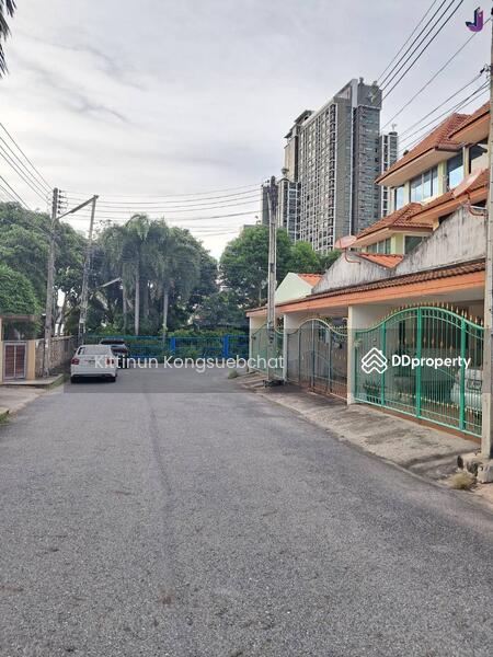 For Sale - Hometown Sriracha, Chon Buri