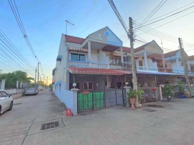 ขาย - ขายทาวน์เฮ้าส์ในเมืองใกล้ The mall, นครราชสีมา