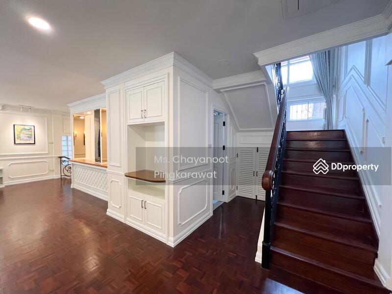 ให้เช่า - A newly renovated 4-bedroom house in Onnut for rent, กรุงเทพ