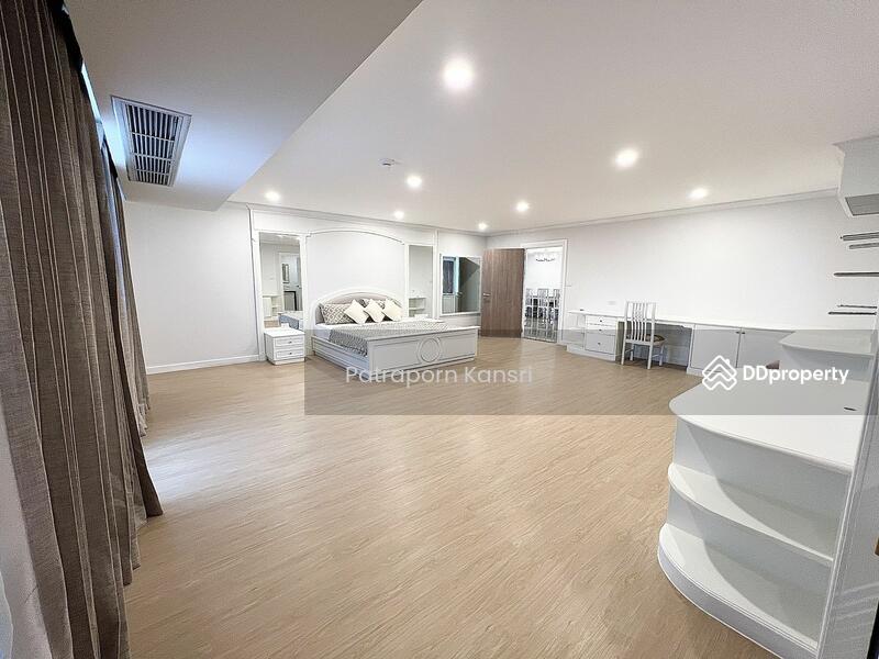 For Sale - Oriental Towers, Bangkok