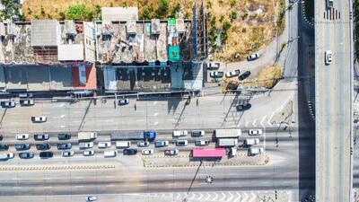 ขาย - ตึกแถวติดถนนโรจนะทำเลทองใจกลางนิคมโรจนะอยุธยา ขายถูกตึกแถวอาคารพาณิชย์ 3 คูหาใหญ่ ที่ดิน 66 ตร.วา., พระนครศรีอยุธยา