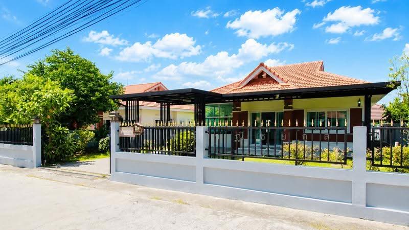 Newly Renovated Single Detached House for Sale, 100 sq.w,on Burapha Phat Road,Ban Chang, Rayong, Rayong, Ban Zhang, Ban Chang, Rayong, 3 Bedrooms, 150 sqm, Single Detached House For Sale, by สุเทพ พสุวณิชย์กุล, 60031737 - DDproperty.com