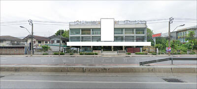 ขาย - ขาย / ให้เช่า อาคารแสดงสินค้า 3 ชั้น 7 คูหา ติดถนนบรมราชชนนี ตรงข้าม SC Plaza (สถานีขนส่งสายใต้ใหม่), กรุงเทพ