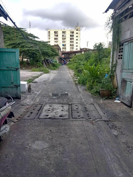 ขาย - -, กรุงเทพ