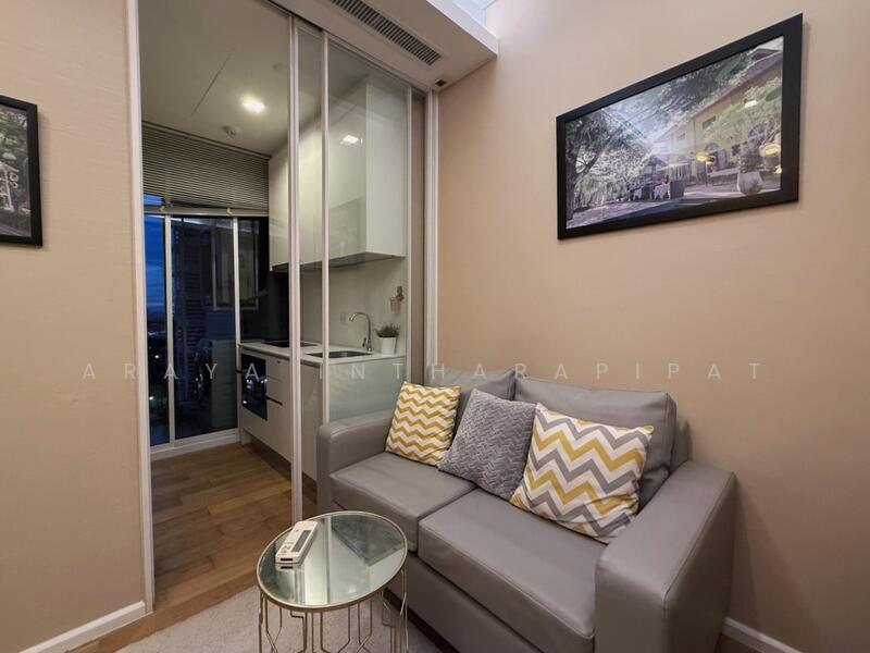 The Saint Residences Ladprao, Bangkok, 588 Vibhavadi-Rangsit Road, Jom Phon, Chatuchak, Bangkok, 1 Bedroom, 30 sqm, Condo For Rent, by Araya Intharapipat, 60032532 - DDproperty.com