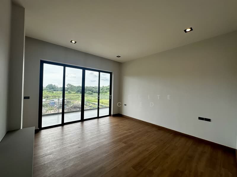 Eakmongkol 3, Chon Buri (Pattaya), Nong Pru, Bang Lamung (Pattaya), Chon Buri (Pattaya), 5 Bedrooms, 240 sqm, Villa For Sale, by A LIST ELITE SELECTED, 60032952 - DDproperty.com