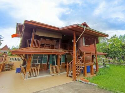 ขาย - ขาย บ้านริมน้ำ อัมพวา ด้านข้างติดคลอง ด้านหน้าติดถนนสวนหลวง ใกล้แหล่งท่องเที่ยว บ้านทรงไทย, สมุทรสงคราม