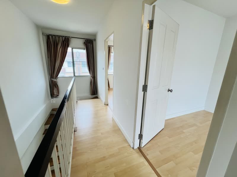 Townplus On Nut, Bangkok, On Nut - Ladkrabang Road, Lat Krabang, Bangkok, 4 Bedrooms, 157 sqm, Townhouse For Rent, by ณัฐวิชย์ จุลพันธ์, 60034129 - DDproperty.com