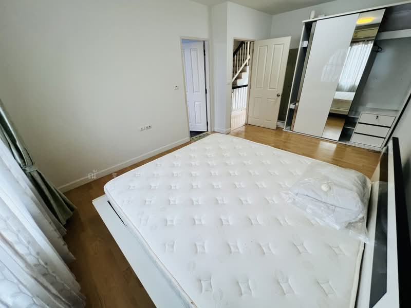 Townplus On Nut, Bangkok, On Nut - Ladkrabang Road, Lat Krabang, Bangkok, 4 Bedrooms, 157 sqm, Townhouse For Rent, by ณัฐวิชย์ จุลพันธ์, 60034129 - DDproperty.com