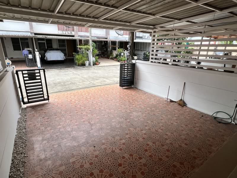 Townplus On Nut, Bangkok, On Nut - Ladkrabang Road, Lat Krabang, Bangkok, 4 Bedrooms, 157 sqm, Townhouse For Rent, by ณัฐวิชย์ จุลพันธ์, 60034129 - DDproperty.com