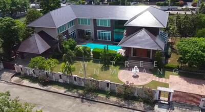 ขาย - บ้านใหญ่ 1 ไร่ ปัญญาอินทรา P4 สระว่ายน้ำส่วนตัว พื้นที่ใช้สอย 854 ตร.ม.ครอบครัวใหญ่/เปิดบริษัทสบาย, กรุงเทพ