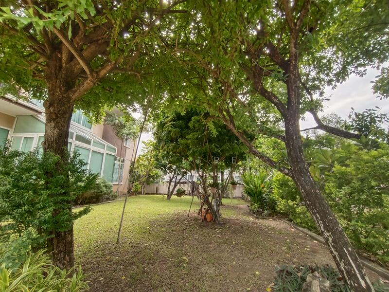 ขาย - บ้านใหญ่ 1 ไร่ ปัญญาอินทรา P4 สระว่ายน้ำส่วนตัว พื้นที่ใช้สอย 854 ตร.ม.ครอบครัวใหญ่/เปิดบริษัทสบาย, กรุงเทพ