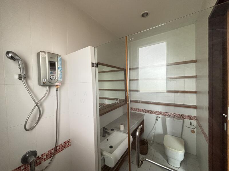 For Sale - บ้านใหญ่ 1 ไร่ ปัญญาอินทรา P4 สระว่ายน้ำส่วนตัว พื้นที่ใช้สอย 854 ตร.ม.ครอบครัวใหญ่/เปิดบริษัทสบาย, Bangkok