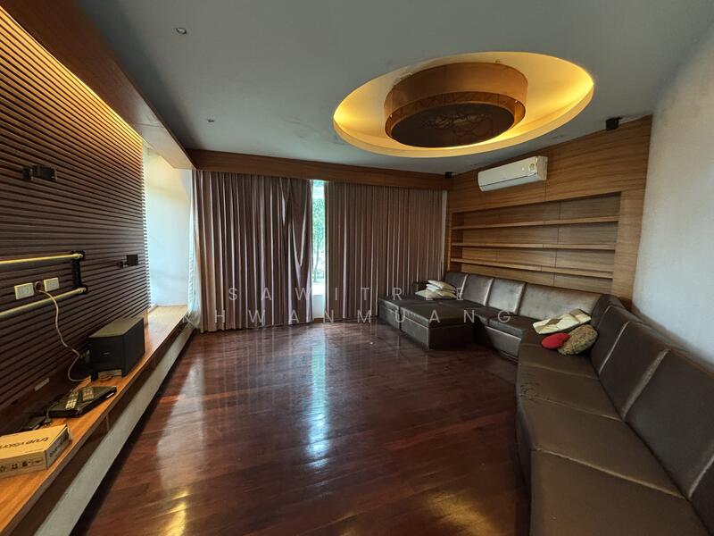 For Sale - บ้านใหญ่ 1 ไร่ ปัญญาอินทรา P4 สระว่ายน้ำส่วนตัว พื้นที่ใช้สอย 854 ตร.ม.ครอบครัวใหญ่/เปิดบริษัทสบาย, Bangkok