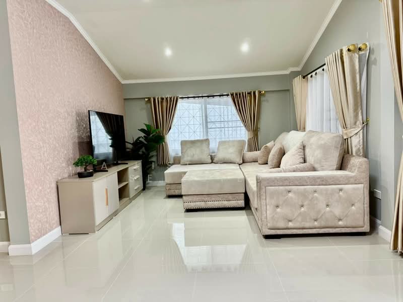 หมู่บ้านวันทา พัฒนาการ, Chon Buri (Pattaya), Nong Pru, Bang Lamung (Pattaya), Chon Buri (Pattaya), 4 Bedrooms, 300 sqm, Villa For Sale, by A LIST ELITE SELECTED, 60035168 - DDproperty.com