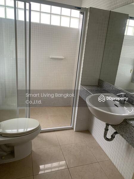 For Rent - House Sukhumvit Thonglor Ekkamai, Khlong Toei District, near BTS Phrom Phong, Bangkok