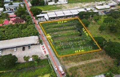 ขาย - ขาย ที่ดิน เลียบด่วนเอกมัย-รามอินทรา (เหมาะสร้าง บ้านหรู + สำนักงาน) เนื้อที่ 2-0-72 ไร่ ถนน 7.5 m., กรุงเทพ