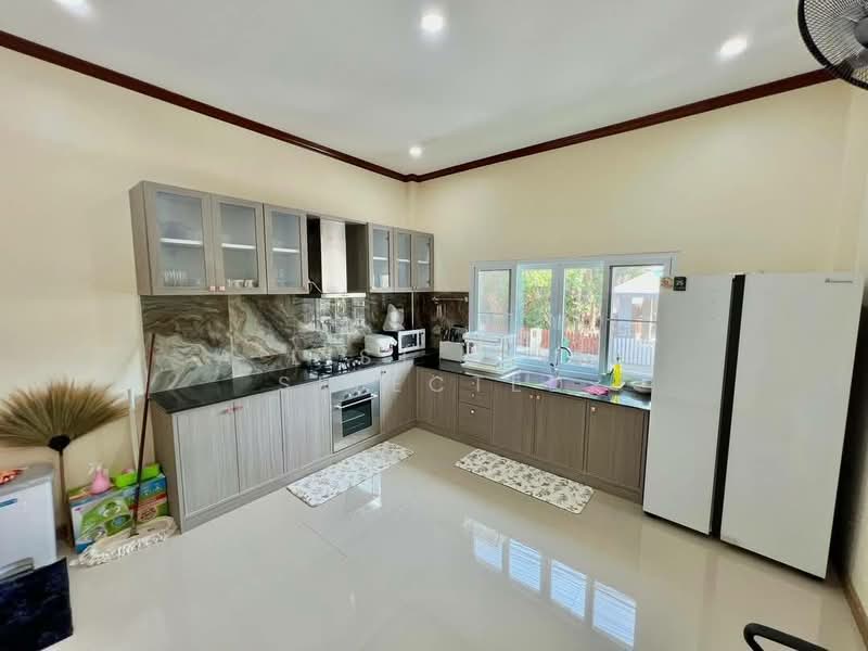 Amorn Village, Chon Buri (Pattaya), 58 Soi Sukhumvit-Phatthaya 89, Nong Pru, Bang Lamung (Pattaya), Chon Buri (Pattaya), 4 Bedrooms, 480 sqm, Single Detached House For Rent, by A LIST ELITE SELECTED, 60036293 - DDproperty.com
