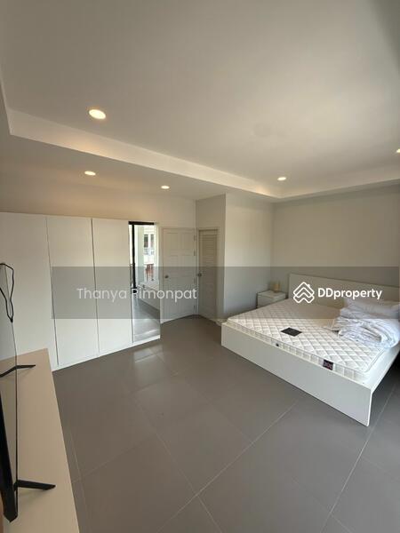 For Sale - 2 Bedrooms Townhouse Private Close, Surat Thani