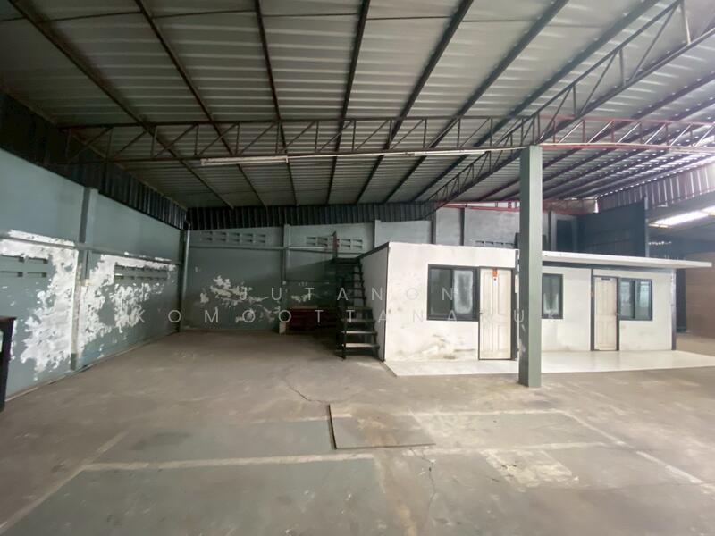 ให้เช่า - ให้เช่าโกดังพร้อมสำนักงาน ถ.รัตนาธิเบศร์ ซ.9 ทำเลดี เดินทางสะดวก ใกล้ MRT สถานีศูนย์ราชการนนทบุรี, นนทบุรี