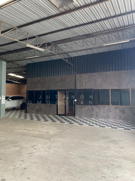 ให้เช่า - ให้เช่าโกดังพร้อมสำนักงาน ถ.รัตนาธิเบศร์ ซ.9 ทำเลดี เดินทางสะดวก ใกล้ MRT สถานีศูนย์ราชการนนทบุรี, นนทบุรี