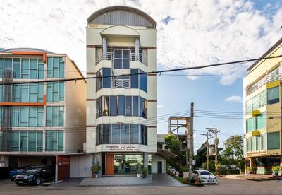 ขาย - ตึกสำนักงาน 5 ชั้น 50 ตร.ว. ตึกสำนักงาน ซอยรัตนาธิเบศร์30 ใกล้เซ็นทรัล รัตนาธิเบศร์ ถนนรัตนาธิเบศร์, นนทบุรี