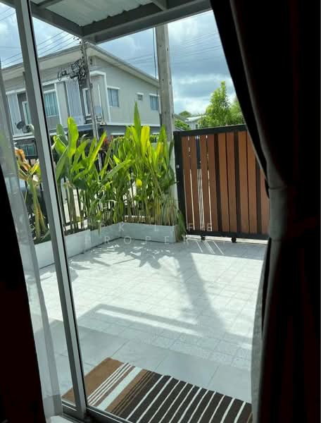 12R0476 This house for rent 3 bedroom 2 bathroom 30,000/month at thalang have fully furnished, Phuket, Thep Krasattri, Thalang, Phuket, 3 Bedrooms, 120 sqm, Townhouse For Rent, by PK LIFE Property, 60037730 - DDproperty.com
