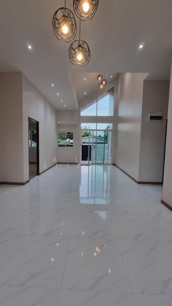 New Single-Storey House, Chon Buri (Pattaya), Nong Pla Lai, Bang Lamung (Pattaya), Chon Buri (Pattaya), 3 Bedrooms, 155 sqm, Single Detached House For Sale, by A LIST ELITE SELECTED, 60037797 - DDproperty.com