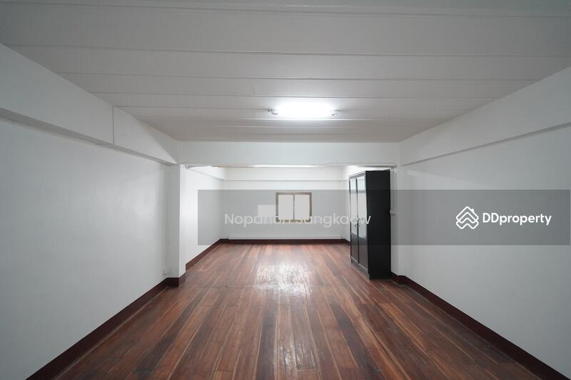 For Sale - Prime Townhouse, Move-in Ready, Direct Owner Sale - Nan, Nan