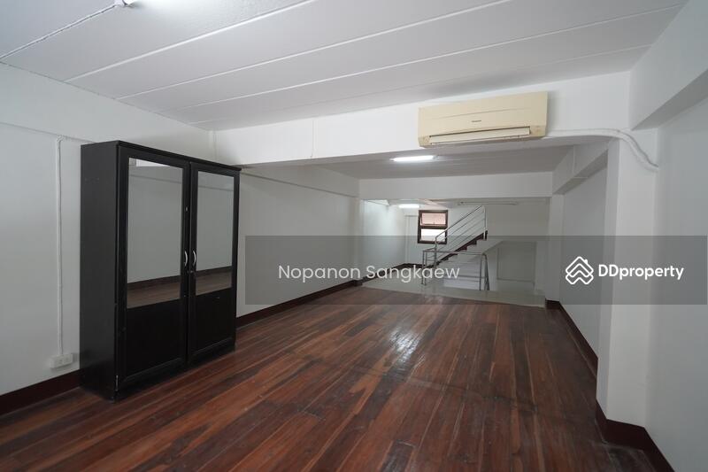 For Sale - Prime Townhouse, Move-in Ready, Direct Owner Sale - Nan, Nan