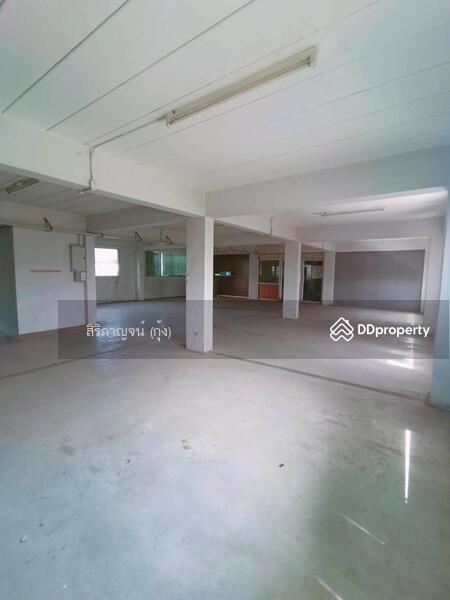 ให้เช่า - โกดัง พร้อมสำนักงาน เช่า 150,000 บาท /เดือน, กรุงเทพ