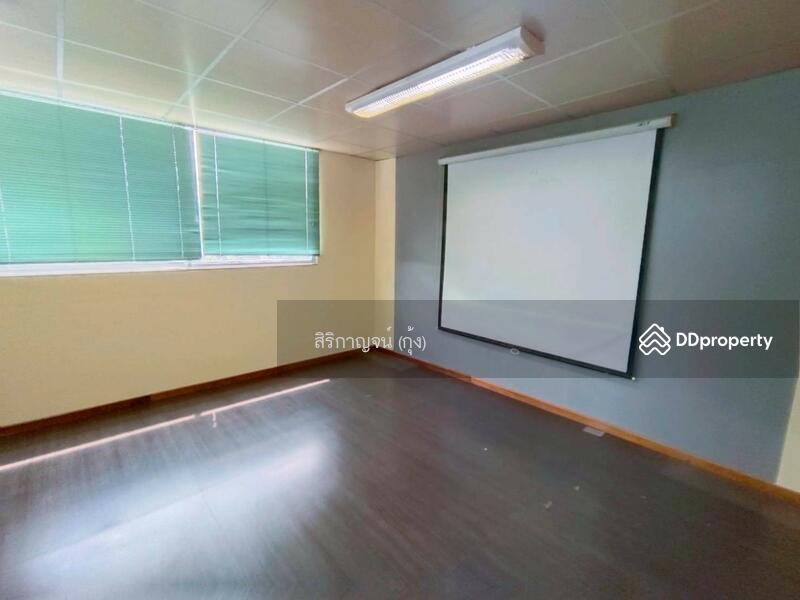 ให้เช่า - โกดัง พร้อมสำนักงาน เช่า 150,000 บาท /เดือน, กรุงเทพ