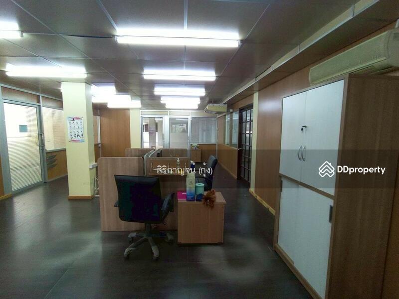 For Rent - โกดัง พร้อมสำนักงาน เช่า 150,000 บาท /เดือน, Bangkok