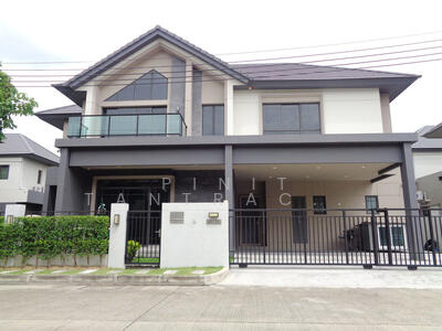 ขาย - ถนนเสรีไทย, กรุงเทพ